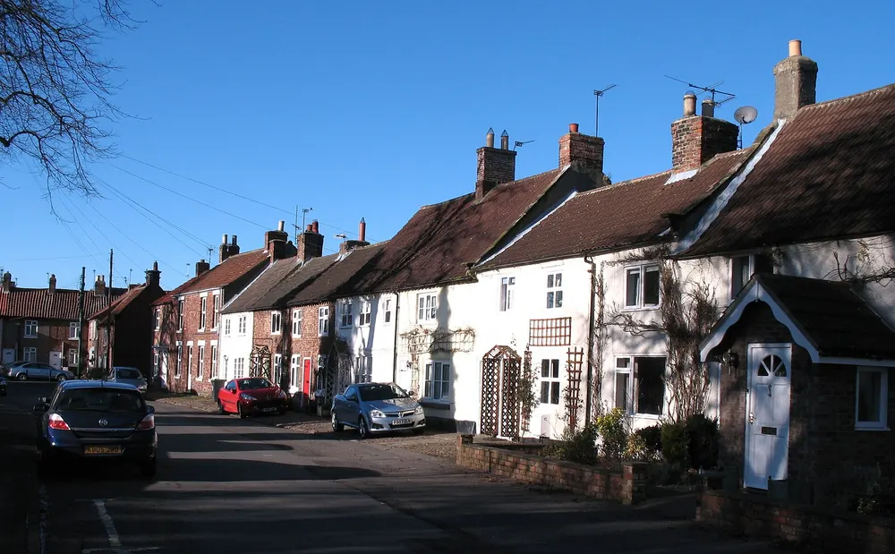 Cottages by the green, Brompton